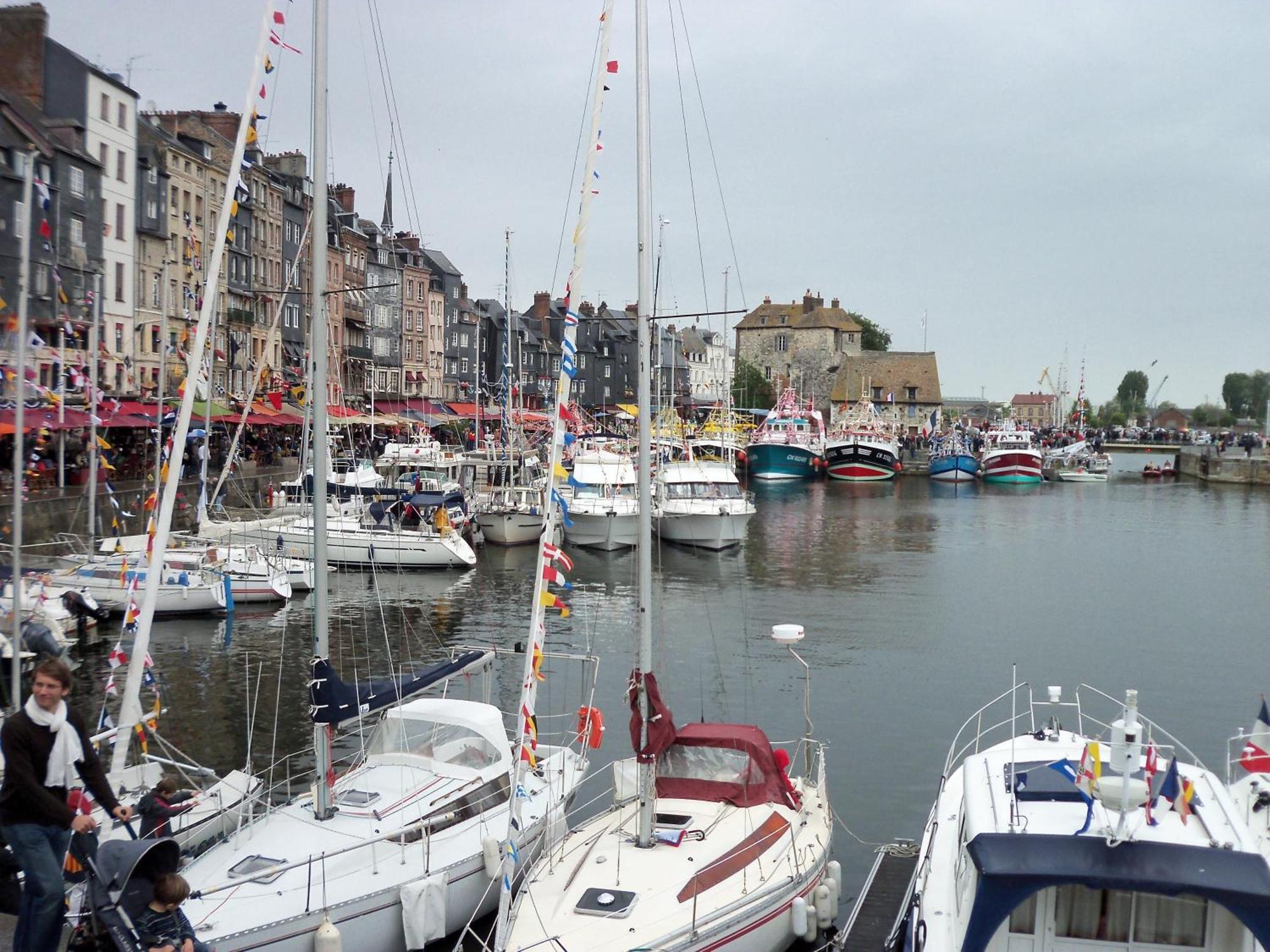 L'Ex-Voto Bed & Breakfast Honfleur Bagian luar foto